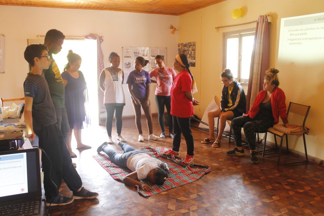 Formation Croix-Rouge en janvier 2019 avec les jeunes du LVA encadrés par Manda Spring